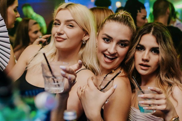 ritz2106241